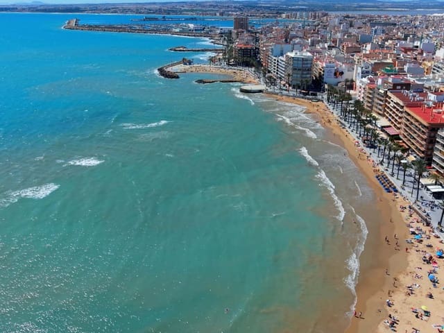 3 chambre Appartement à vendre à Playa del Cura, Torrevieja avec piscine garage - 398 000 € (Ref: 10049659)
