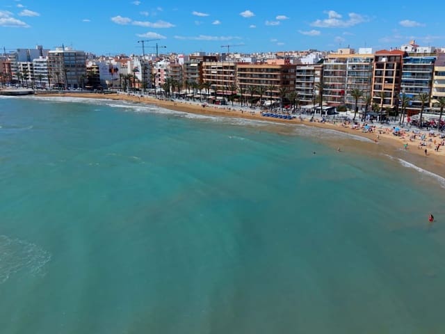 3 chambre Appartement à vendre à Playa del Cura, Torrevieja avec piscine garage - 398 000 € (Ref: 10049659)