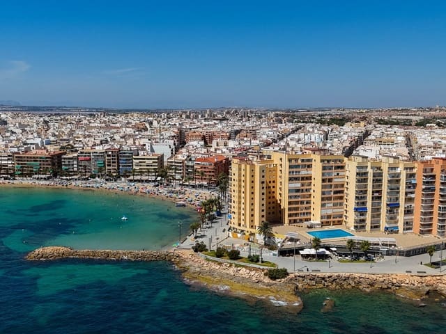 3 chambre Appartement à vendre à Playa del Cura, Torrevieja avec piscine garage - 398 000 € (Ref: 10049659)