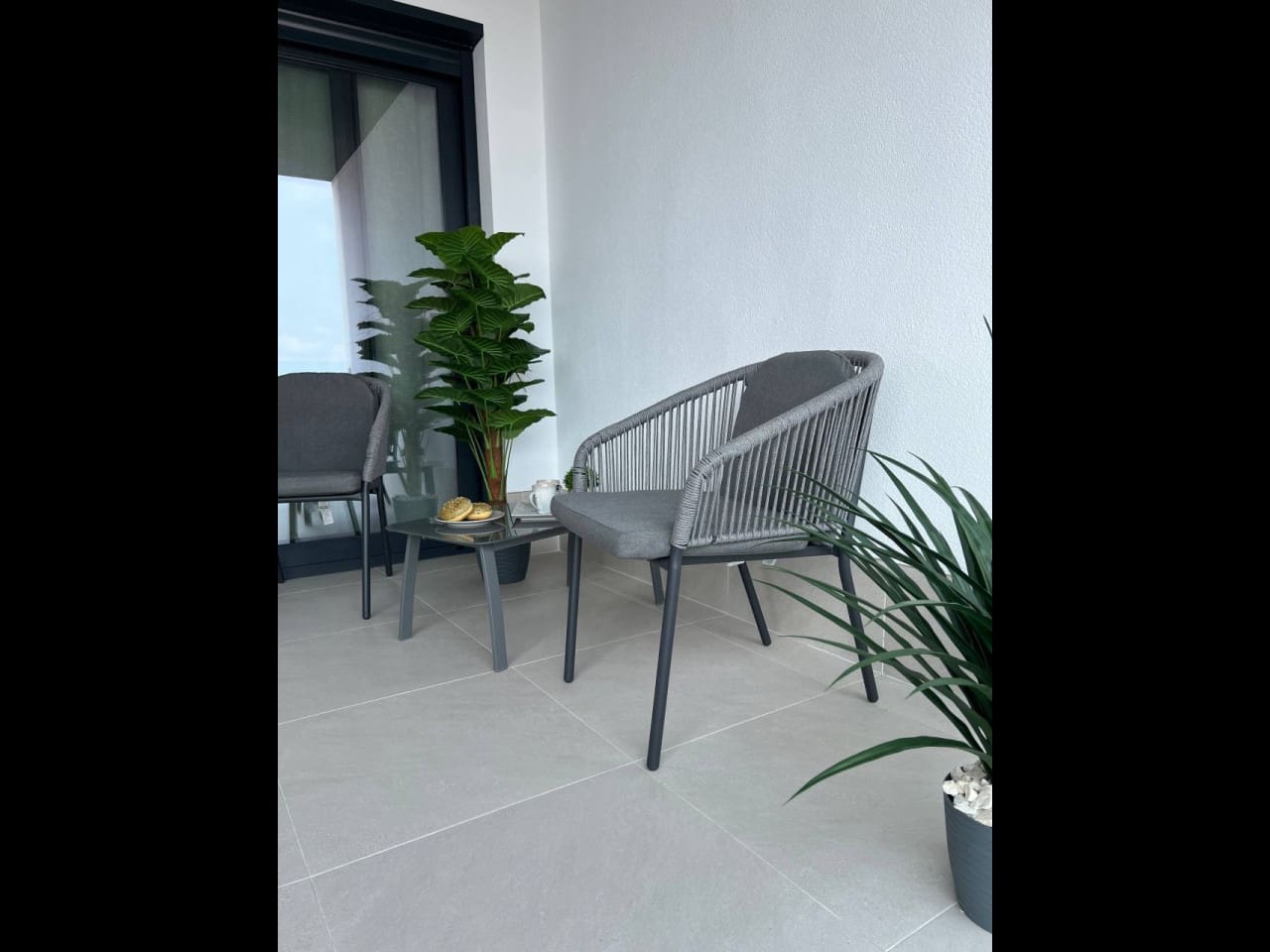 2 soverom Leilighet til salgs i Torrevieja med svømmebasseng garasje - € 355 000 (Ref: 10049660)