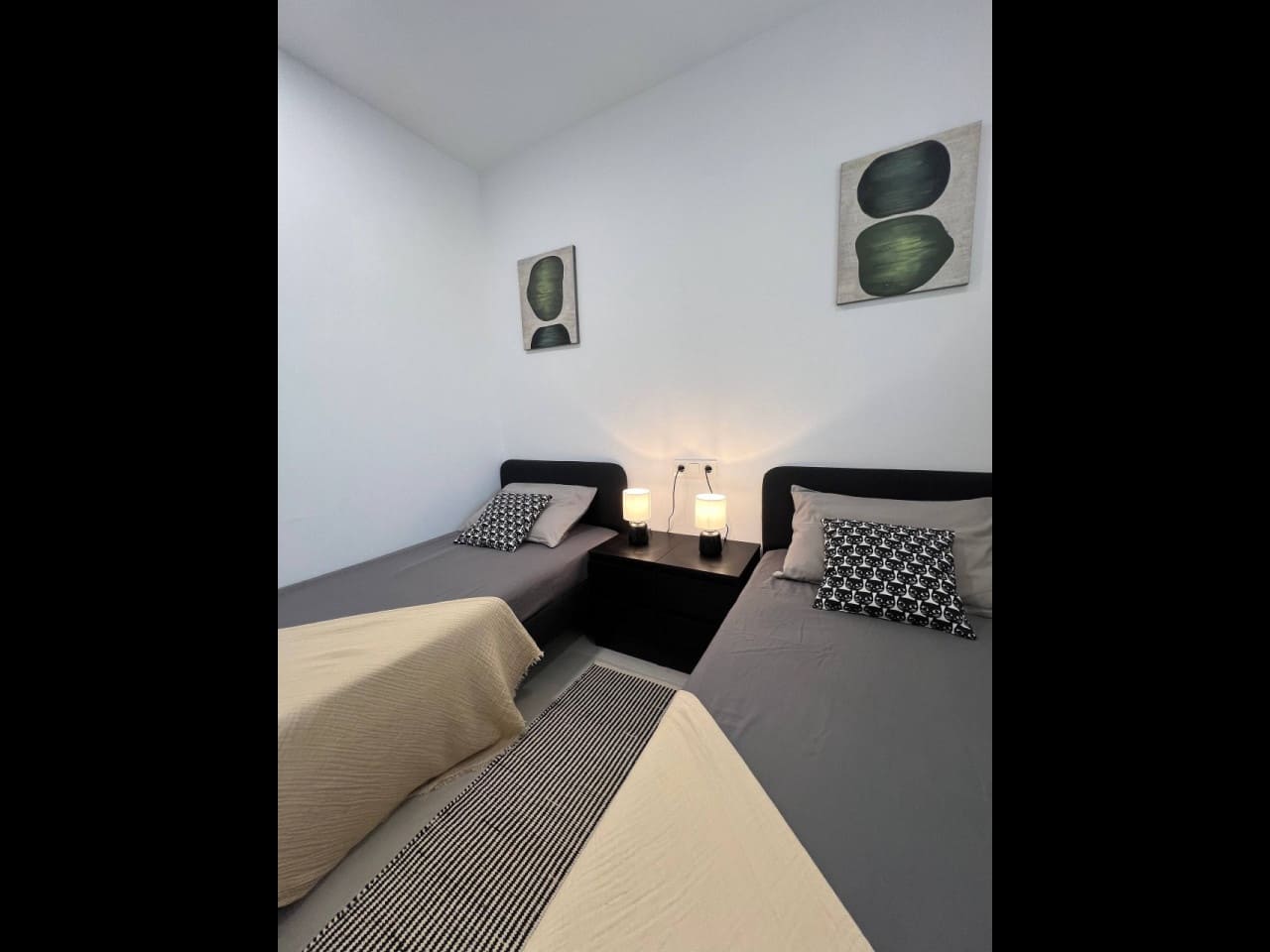2 soverom Leilighet til salgs i Torrevieja med svømmebasseng garasje - € 355 000 (Ref: 10049660)
