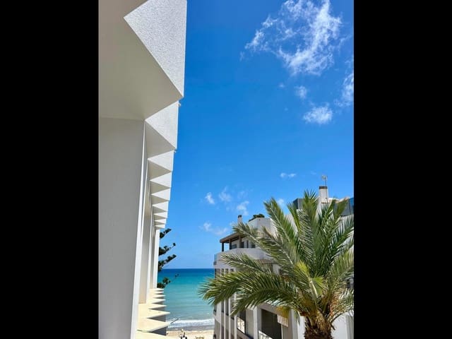 2 makuuhuone Huoneisto myytävänä paikassa Playa de los Locos, Torrevieja mukana uima-altaan - 429 000 € (Ref: 10049661)