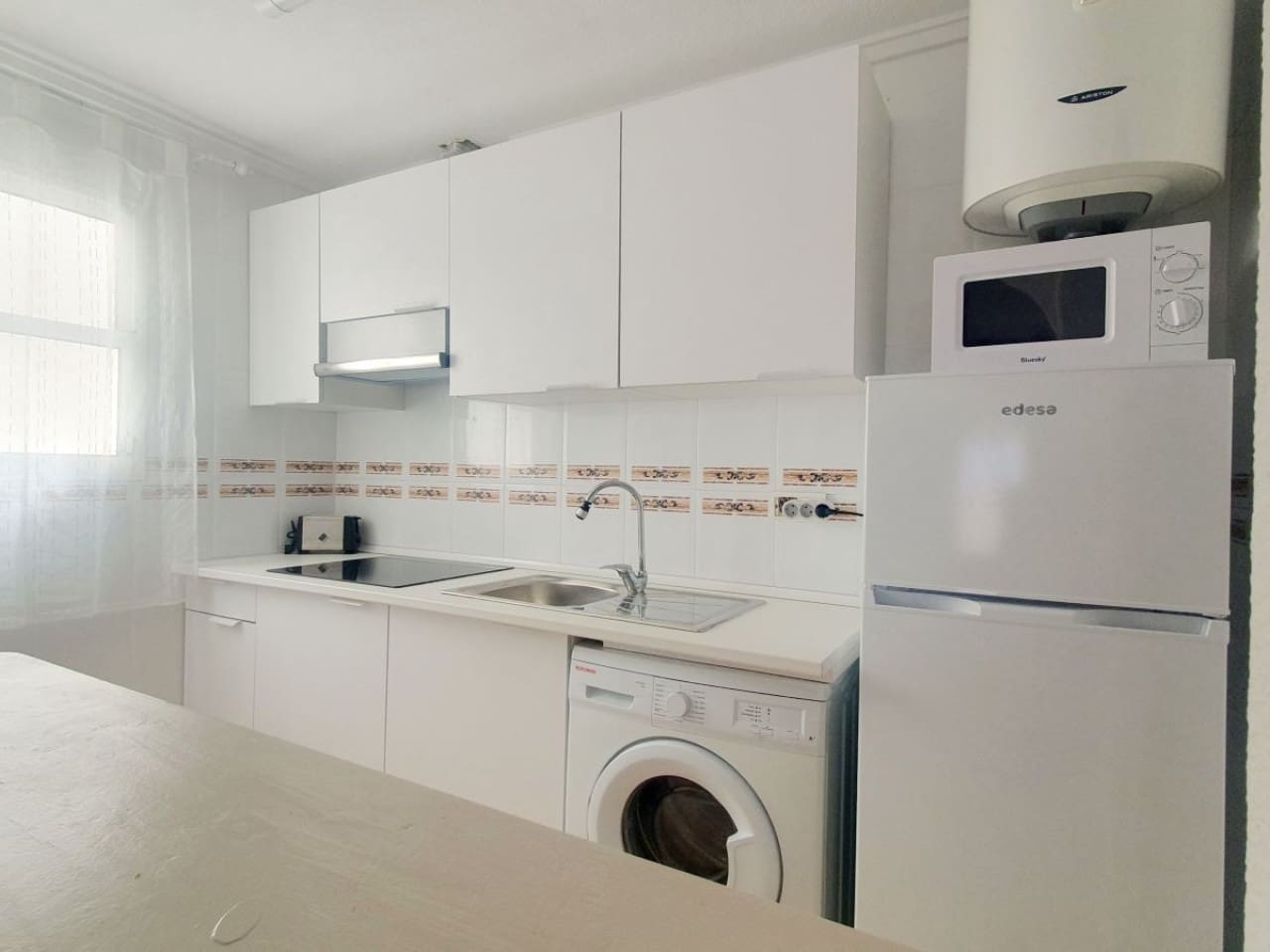 1 Zimmer Apartment zu verkaufen in Torrevieja mit Pool - 175.000 € (Ref: 10080053)