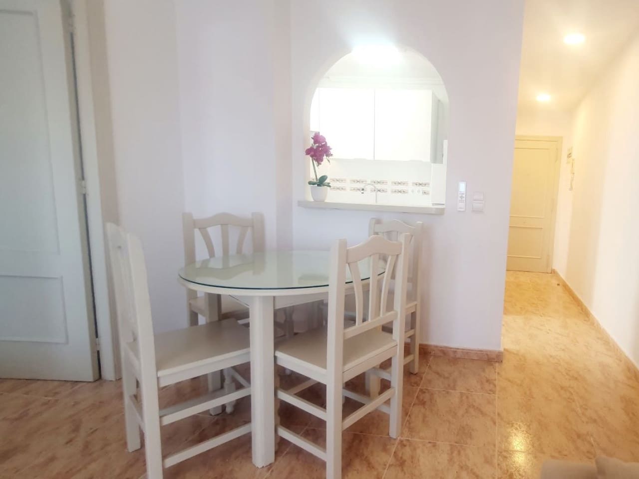 1 Zimmer Apartment zu verkaufen in Torrevieja mit Pool - 175.000 € (Ref: 10080053)