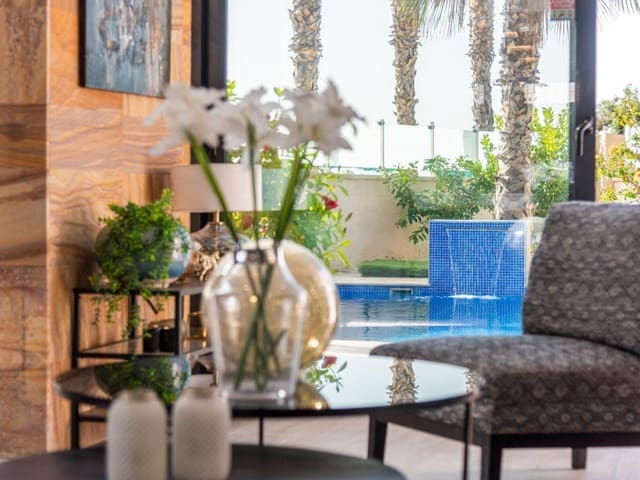 5 sovrum Villa till salu i Lomas de Cabo Roig - Los Dolses, Orihuela med pool - 829 000 € (Ref: 10080054)
