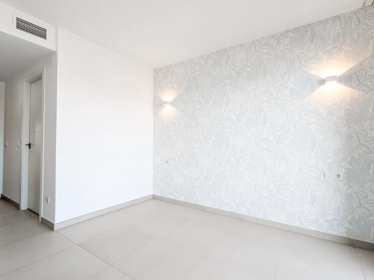 2 soverom Leilighet til salgs i Punta Prima med svømmebasseng garasje - € 498 000 (Ref: 10082189)