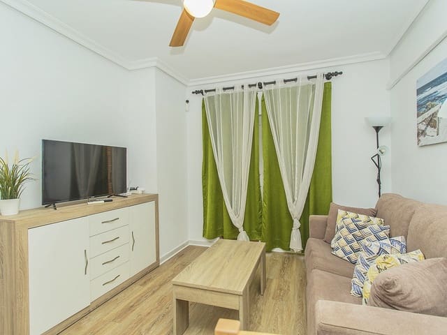 1 slaapkamer Appartement te koop in Los Europeos, Torrevieja met zwembad garage - € 175.000 (Ref: 10088661)