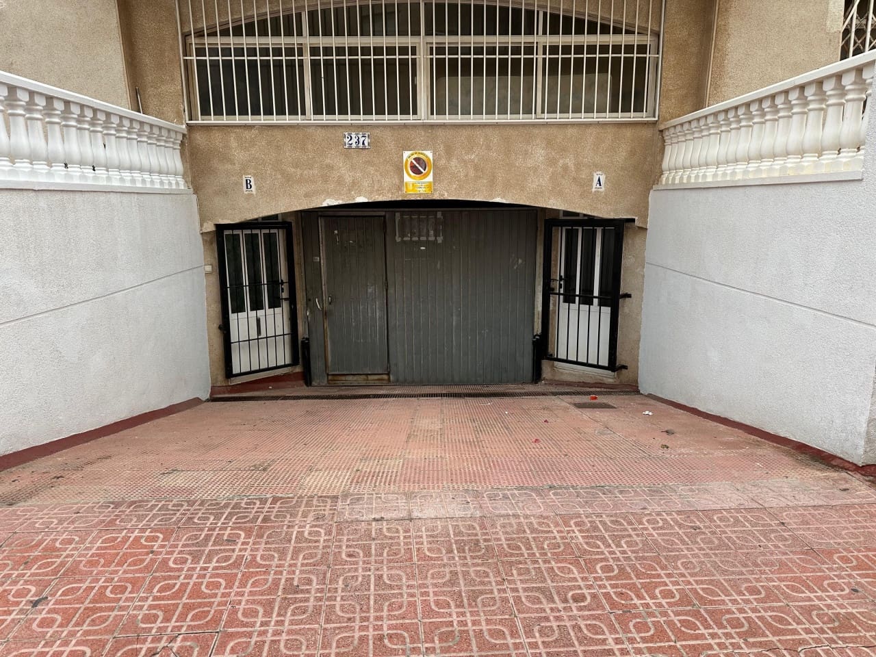 Garage te koop in Torrevieja - € 13.000 (Ref: 10095653)