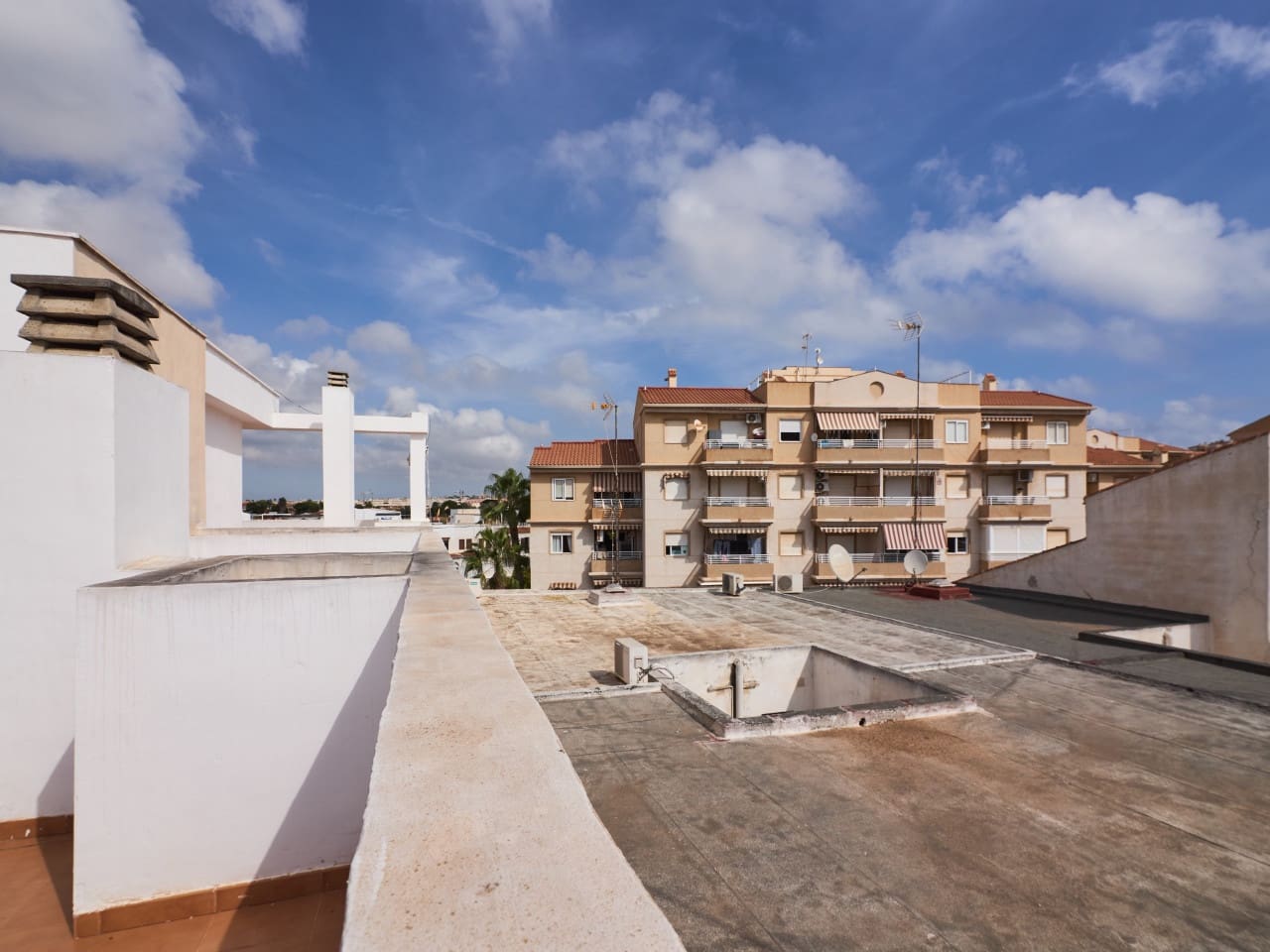2 slaapkamer Appartement te koop in Torrevieja - € 159.900 (Ref: 10115998)