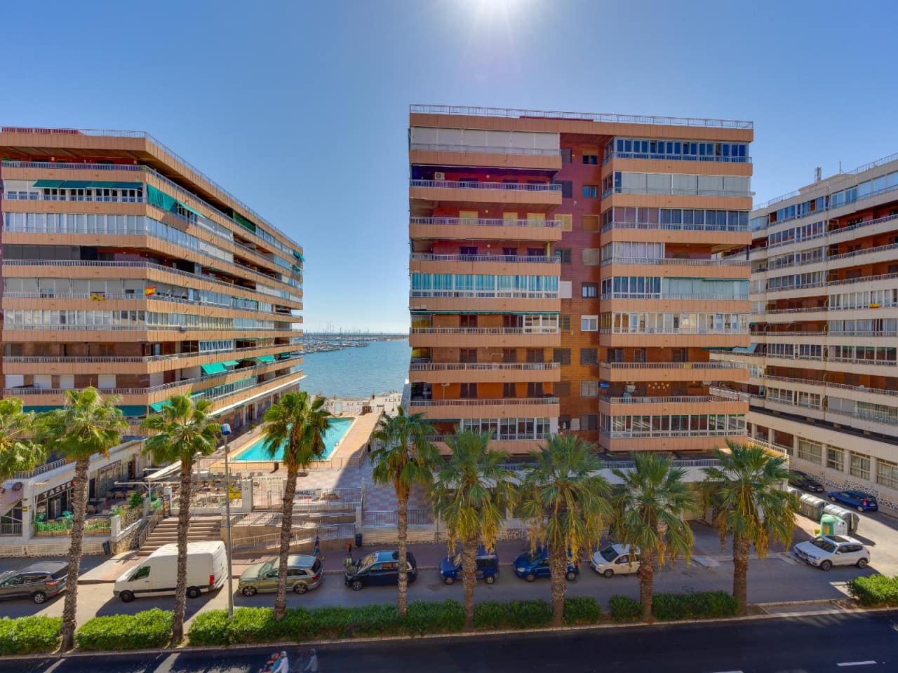 2 soverom Leilighet til salgs i Torrevieja - € 149 900 (Ref: 10118093)