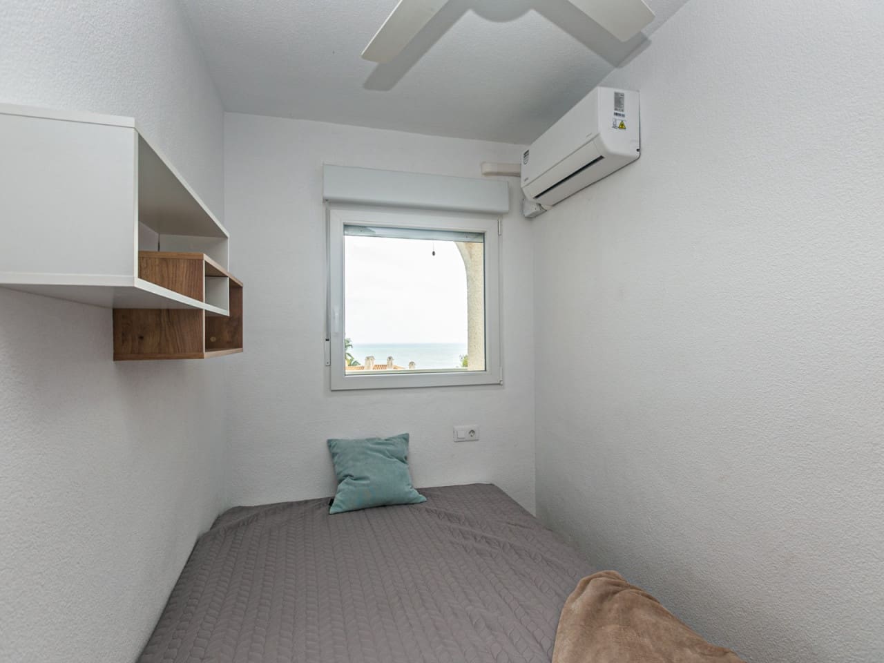 3 makuuhuone Huoneisto myytävänä paikassa Cabo Roig mukana uima-altaan - 375 000 € (Ref: 10130389)