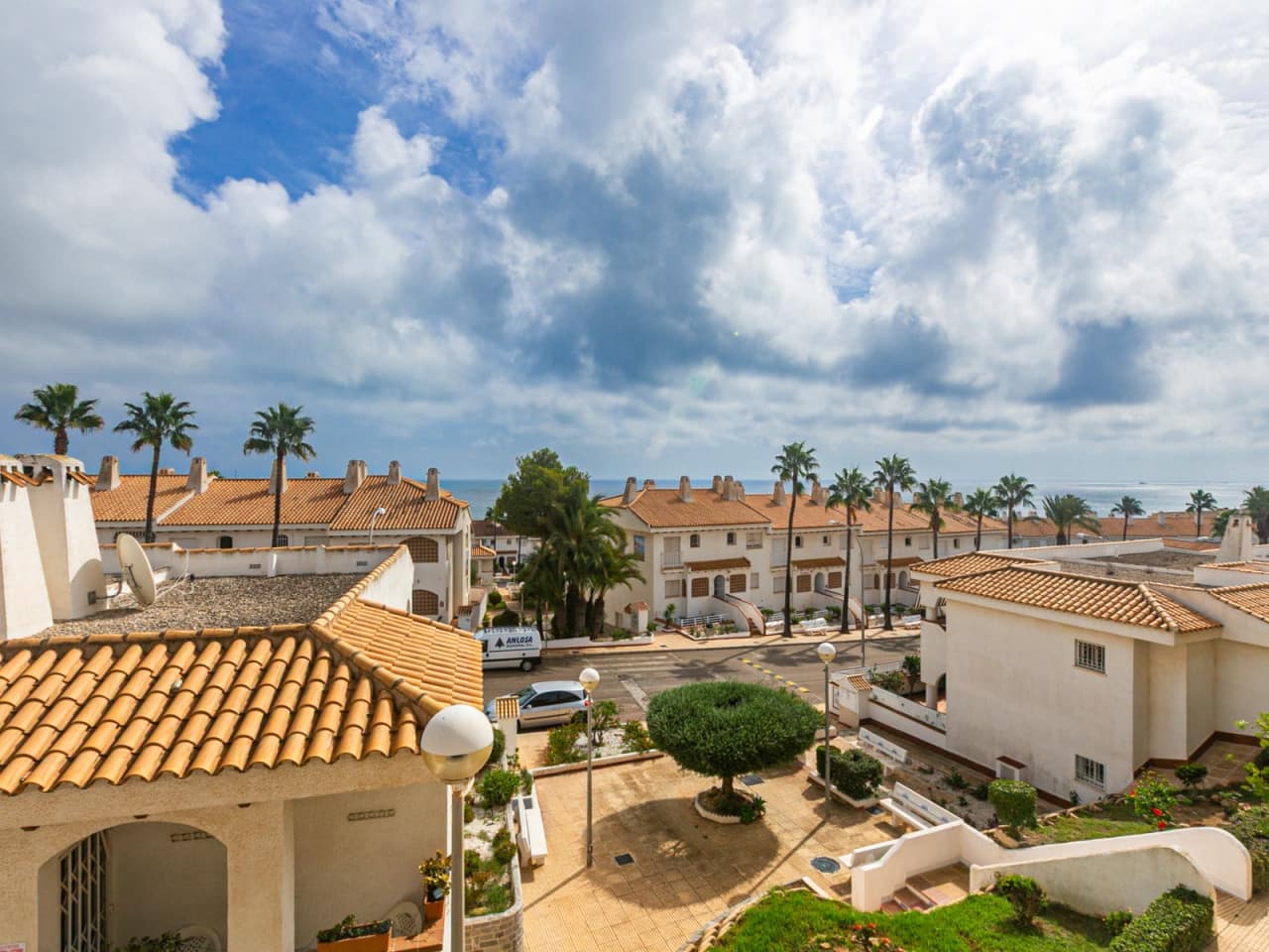 3 makuuhuone Huoneisto myytävänä paikassa Cabo Roig mukana uima-altaan - 375 000 € (Ref: 10130389)