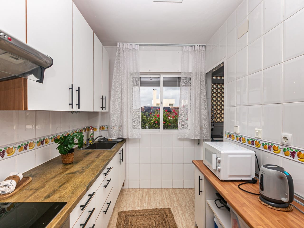 3 makuuhuone Huoneisto myytävänä paikassa Cabo Roig mukana uima-altaan - 375 000 € (Ref: 10130389)