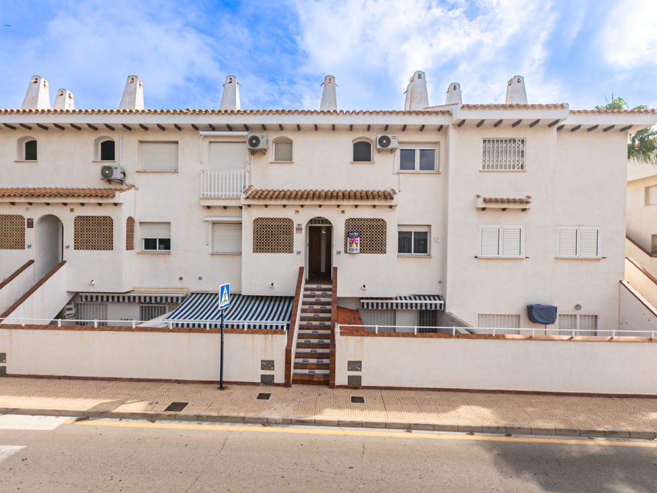 3 makuuhuone Huoneisto myytävänä paikassa Cabo Roig mukana uima-altaan - 375 000 € (Ref: 10130389)