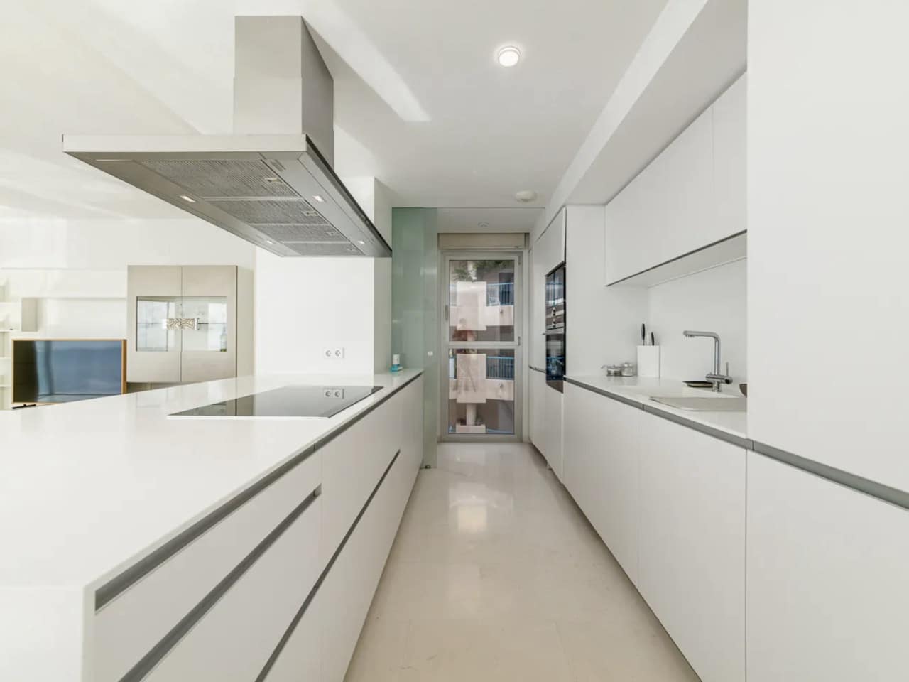 4 quarto Apartamento para venda em Torrevieja com garagem - 988 000 € (Ref: 10130392)