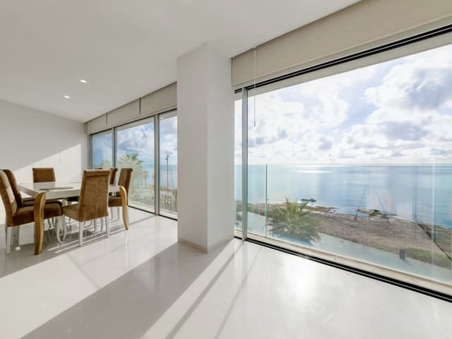 Apartamento de 4 habitaciones en Playa del Cura, Torrevieja en venta con garaje - 988.000 € (Ref: 10130392)