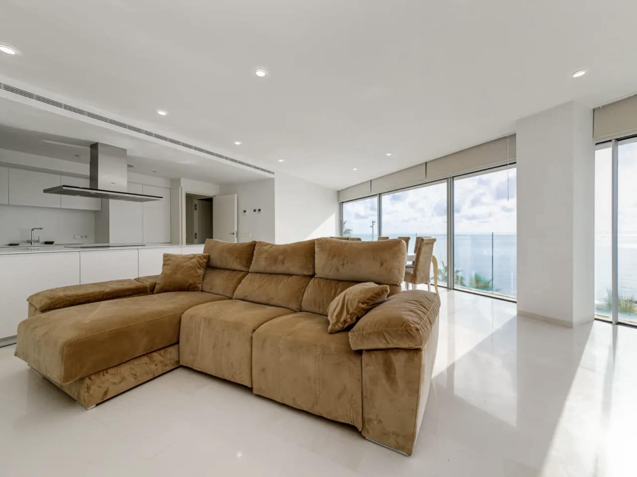 4 quarto Apartamento para venda em Torrevieja com garagem - 988 000 € (Ref: 10130392)