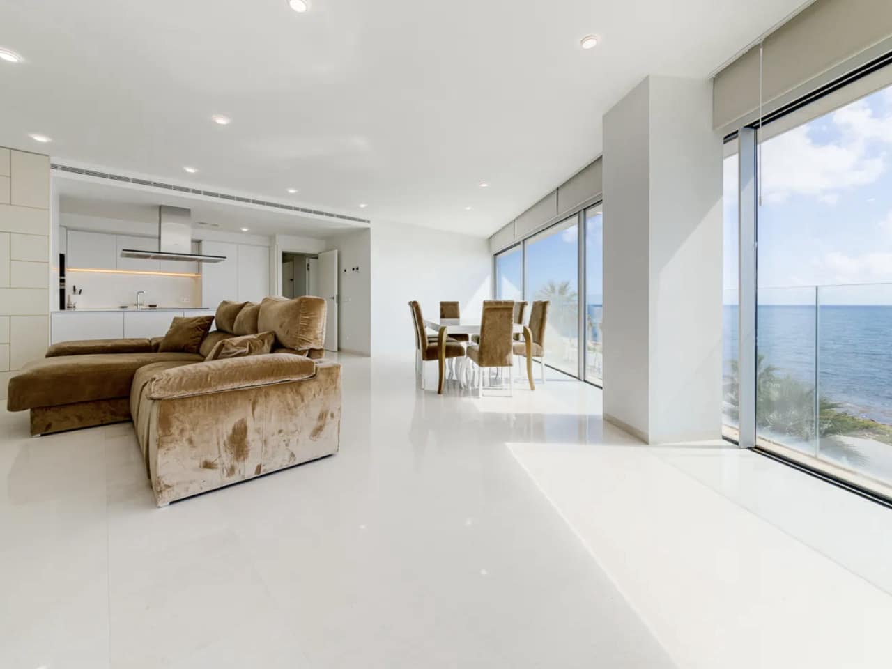4 quarto Apartamento para venda em Torrevieja com garagem - 988 000 € (Ref: 10130392)