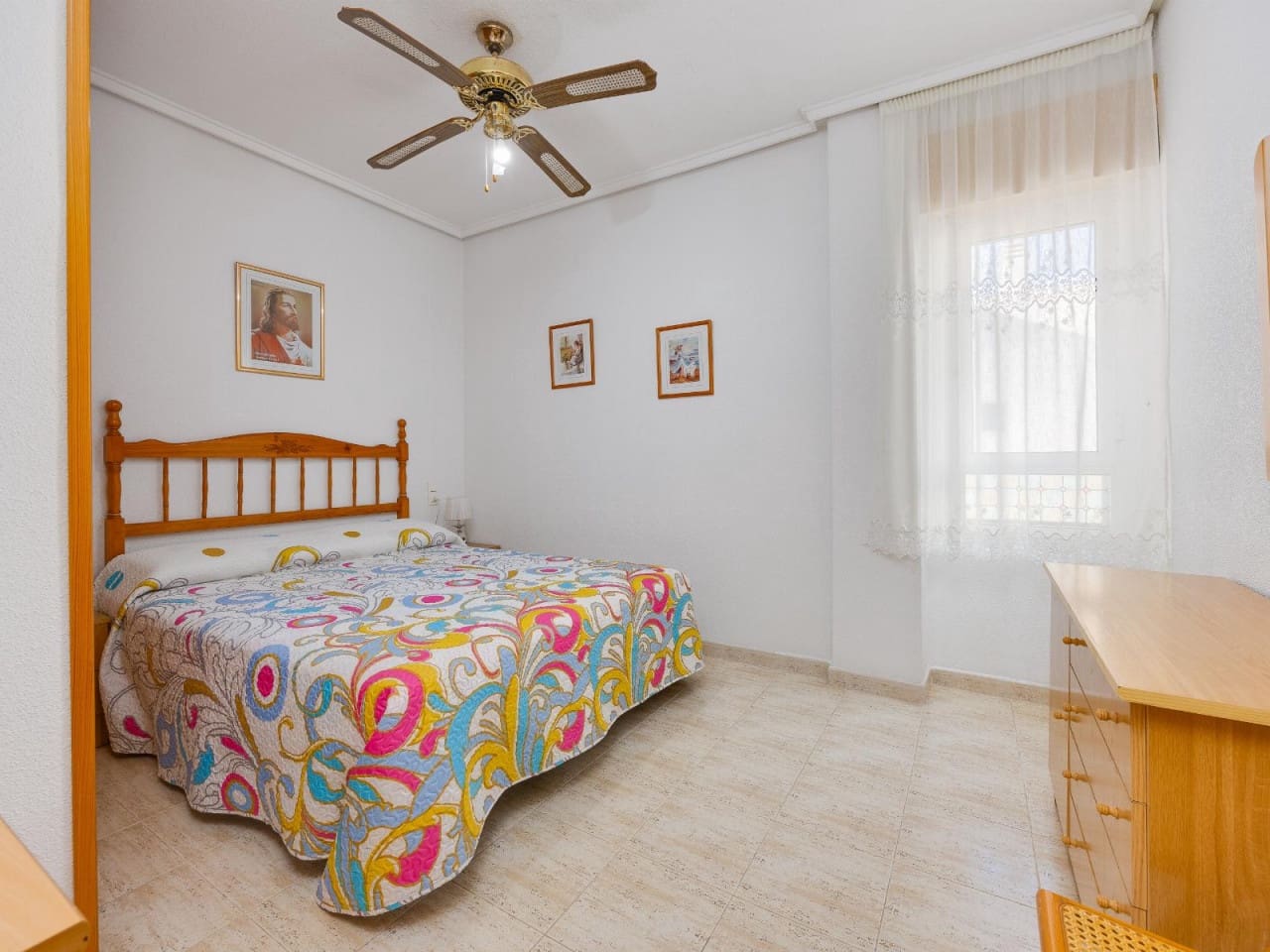 2 soverom Leilighet til salgs i Torrevieja med svømmebasseng garasje - € 159 900 (Ref: 10130399)