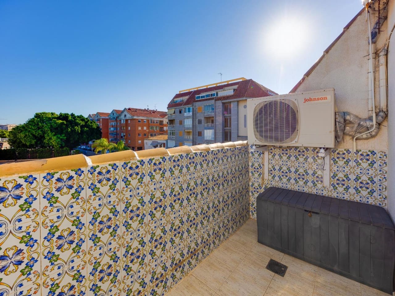 2 soverom Leilighet til salgs i Torrevieja med svømmebasseng garasje - € 159 900 (Ref: 10130399)
