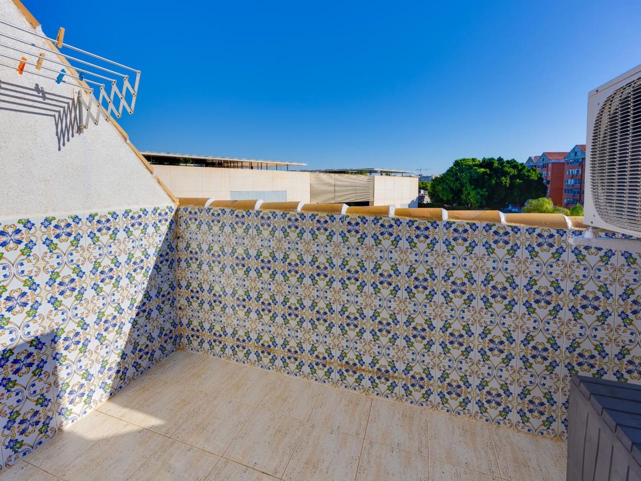2 soverom Leilighet til salgs i Torrevieja med svømmebasseng garasje - € 159 900 (Ref: 10130399)