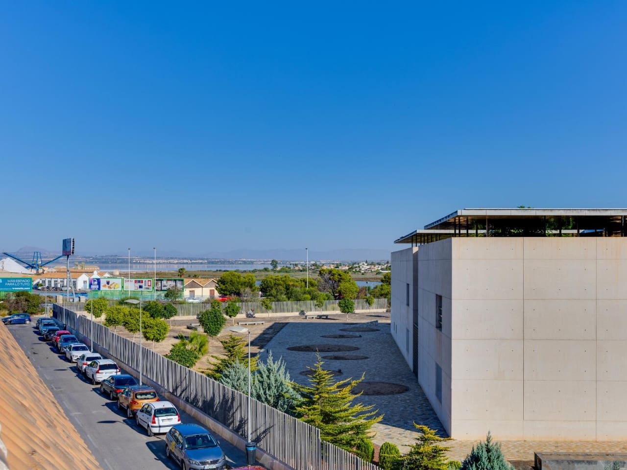 2 soverom Leilighet til salgs i Torrevieja med svømmebasseng garasje - € 159 900 (Ref: 10130399)