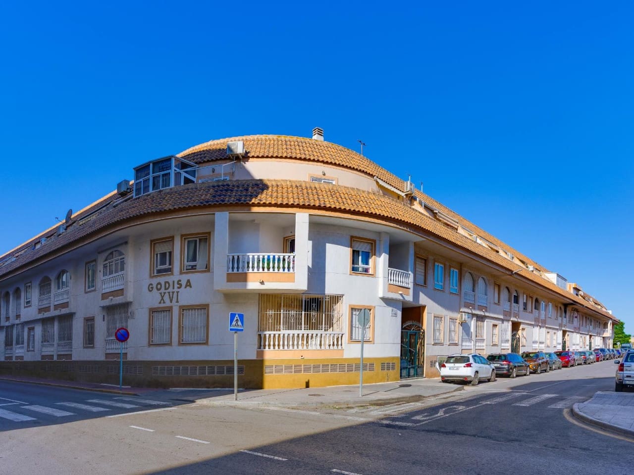2 soverom Leilighet til salgs i Torrevieja med svømmebasseng garasje - € 159 900 (Ref: 10130399)