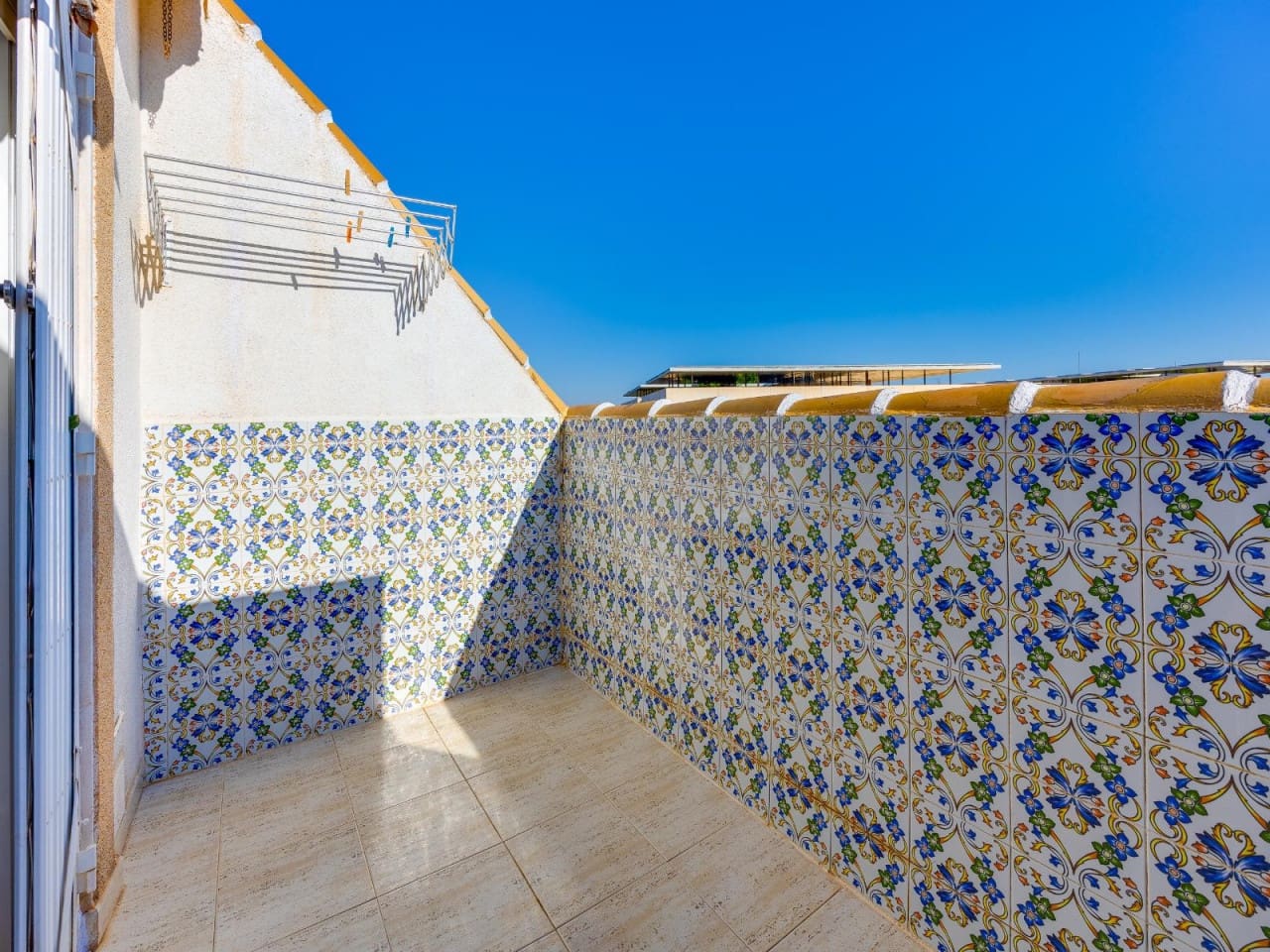 2 soverom Leilighet til salgs i Torrevieja med svømmebasseng garasje - € 159 900 (Ref: 10130399)