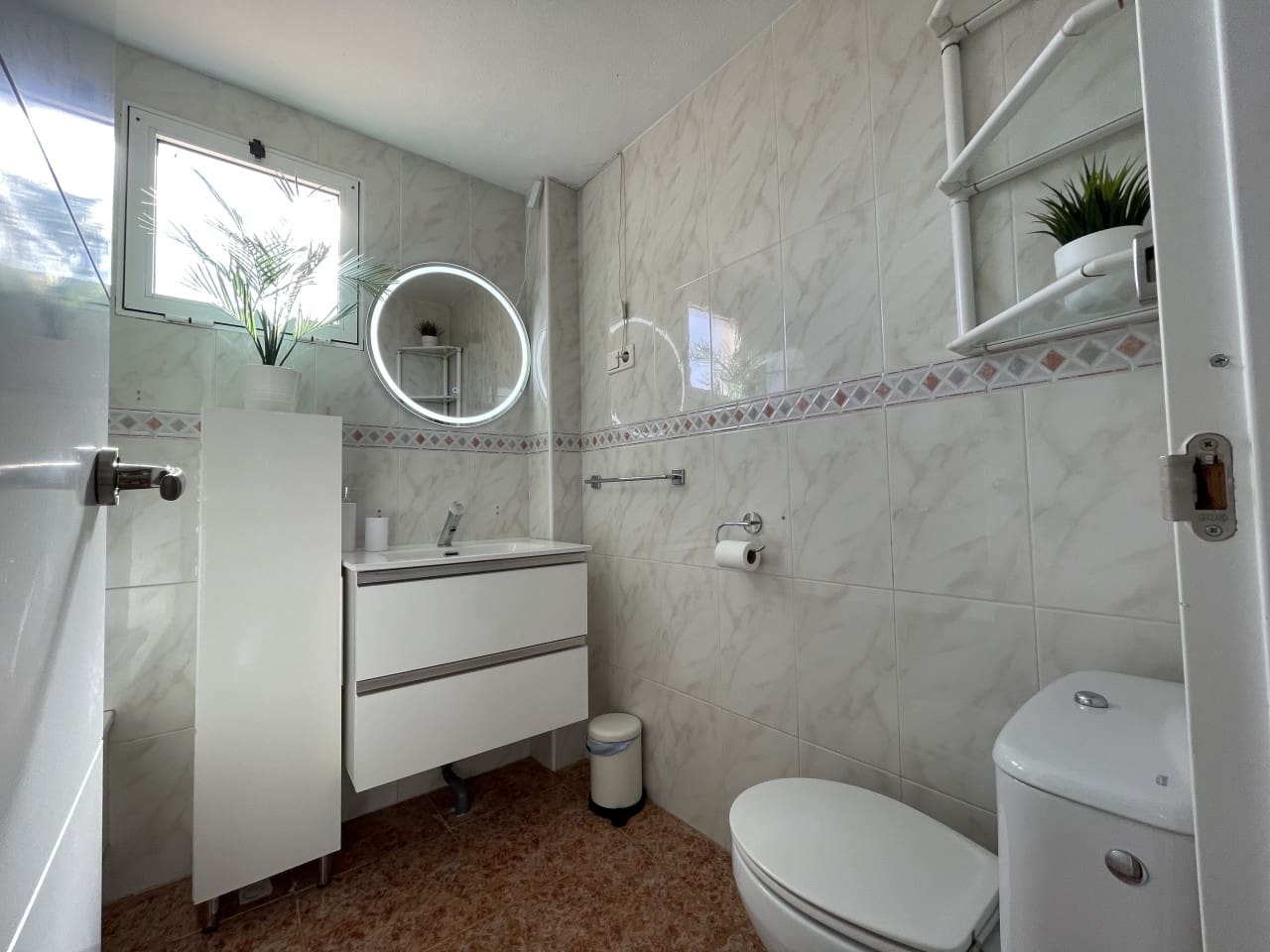 2 bedroom Apartment for sale in Torrevieja with pool garage - € 149,000 (Ref: 10130400)