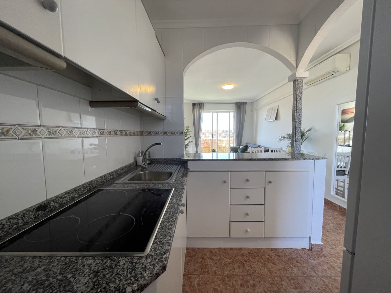 2 bedroom Apartment for sale in Torrevieja with pool garage - € 149,000 (Ref: 10130400)