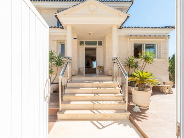 5 bedroom Villa for sale in Cañada del Molino, Torrevieja with pool - € 1,090,000 (Ref: 10132137)