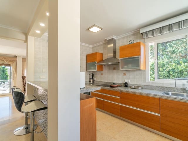 5 bedroom Villa for sale in Cañada del Molino, Torrevieja with pool - € 1,090,000 (Ref: 10132137)