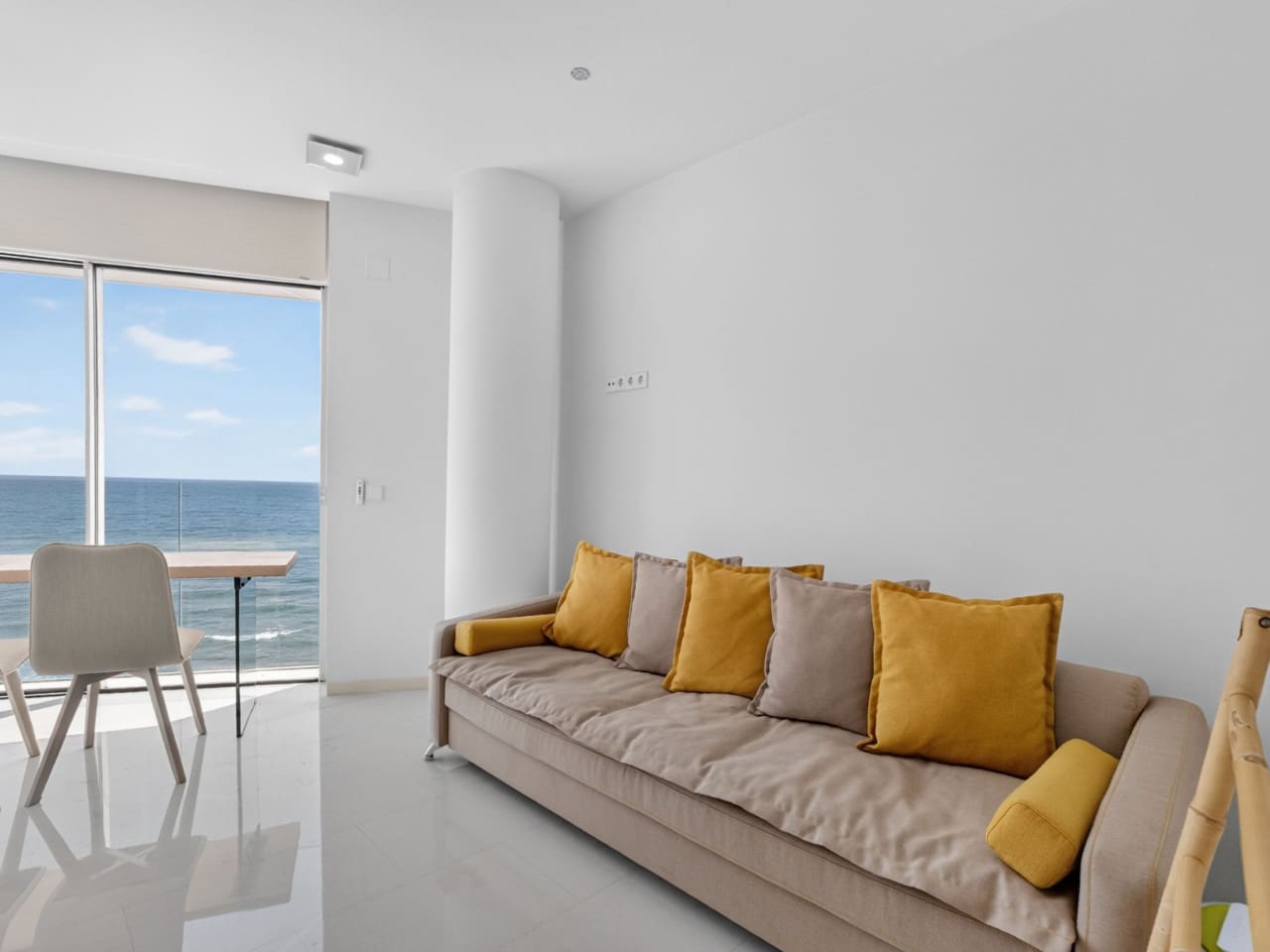4 makuuhuone Huoneisto myytävänä paikassa Torrevieja mukana 
autotalli - 1 265 000 € (Ref: 10132139)