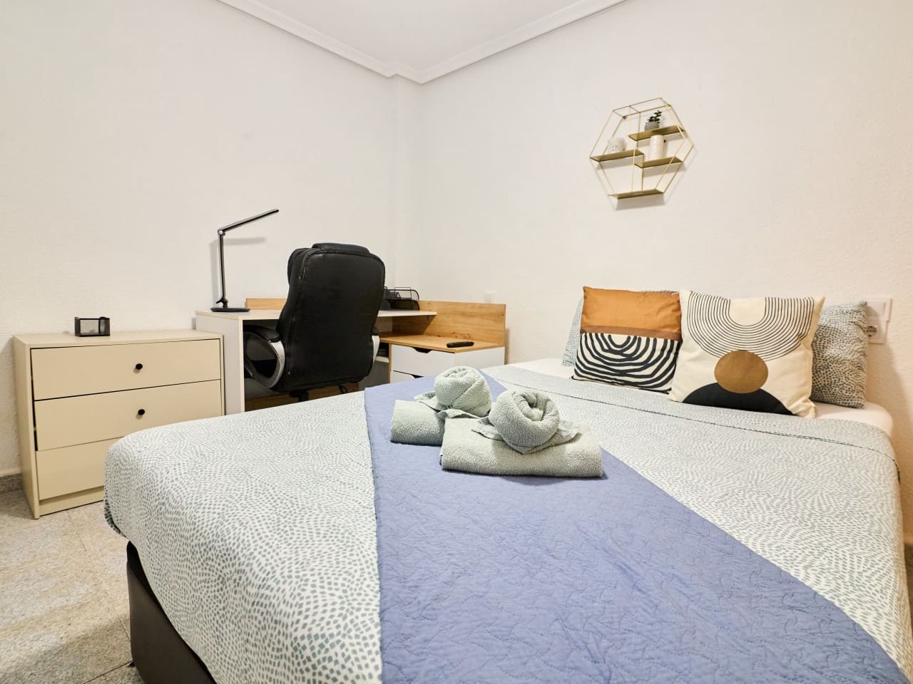 2 slaapkamer Appartement te koop in Torrevieja - € 135.000 (Ref: 10132140)