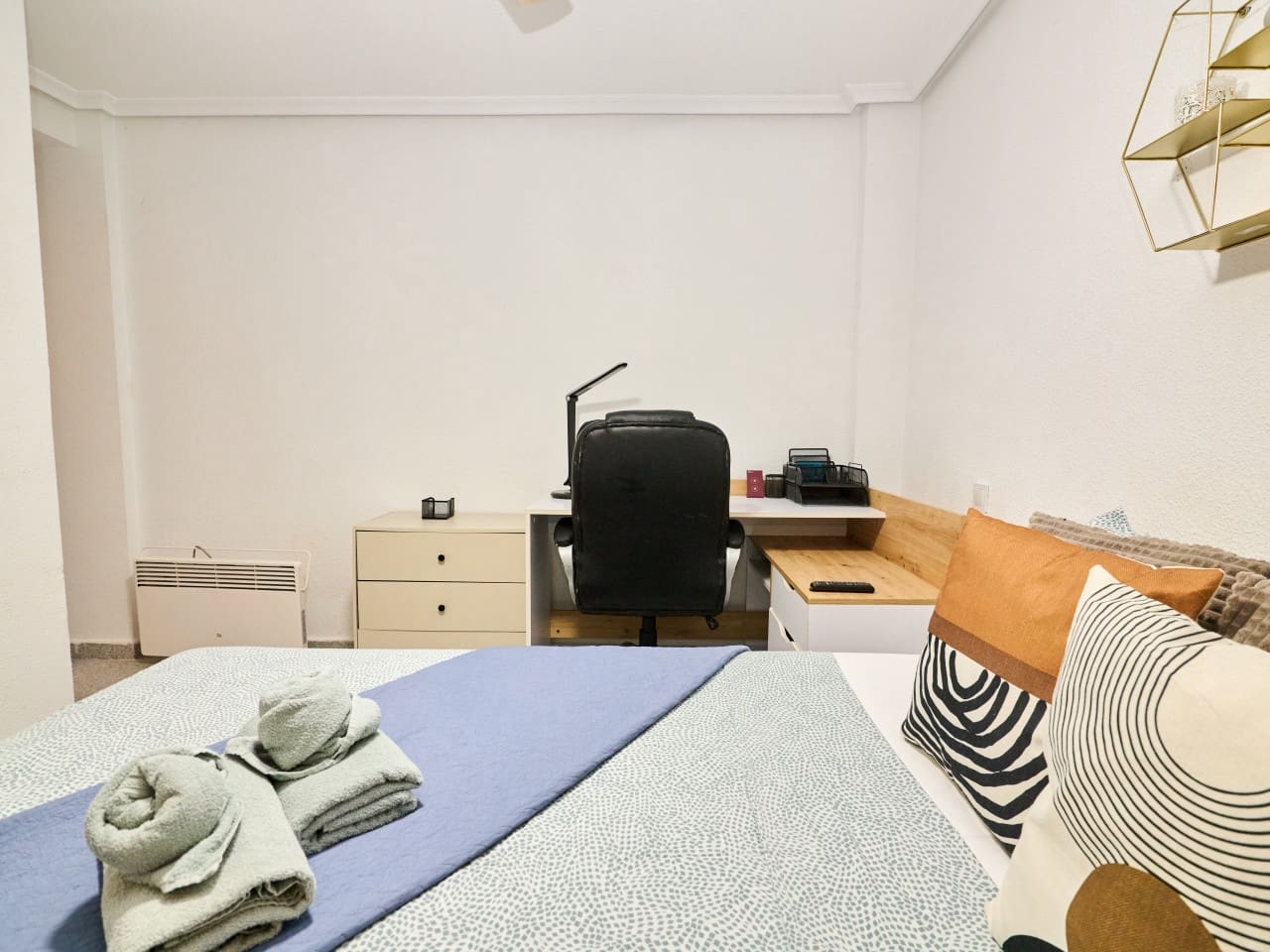 2 slaapkamer Appartement te koop in Torrevieja - € 135.000 (Ref: 10132140)