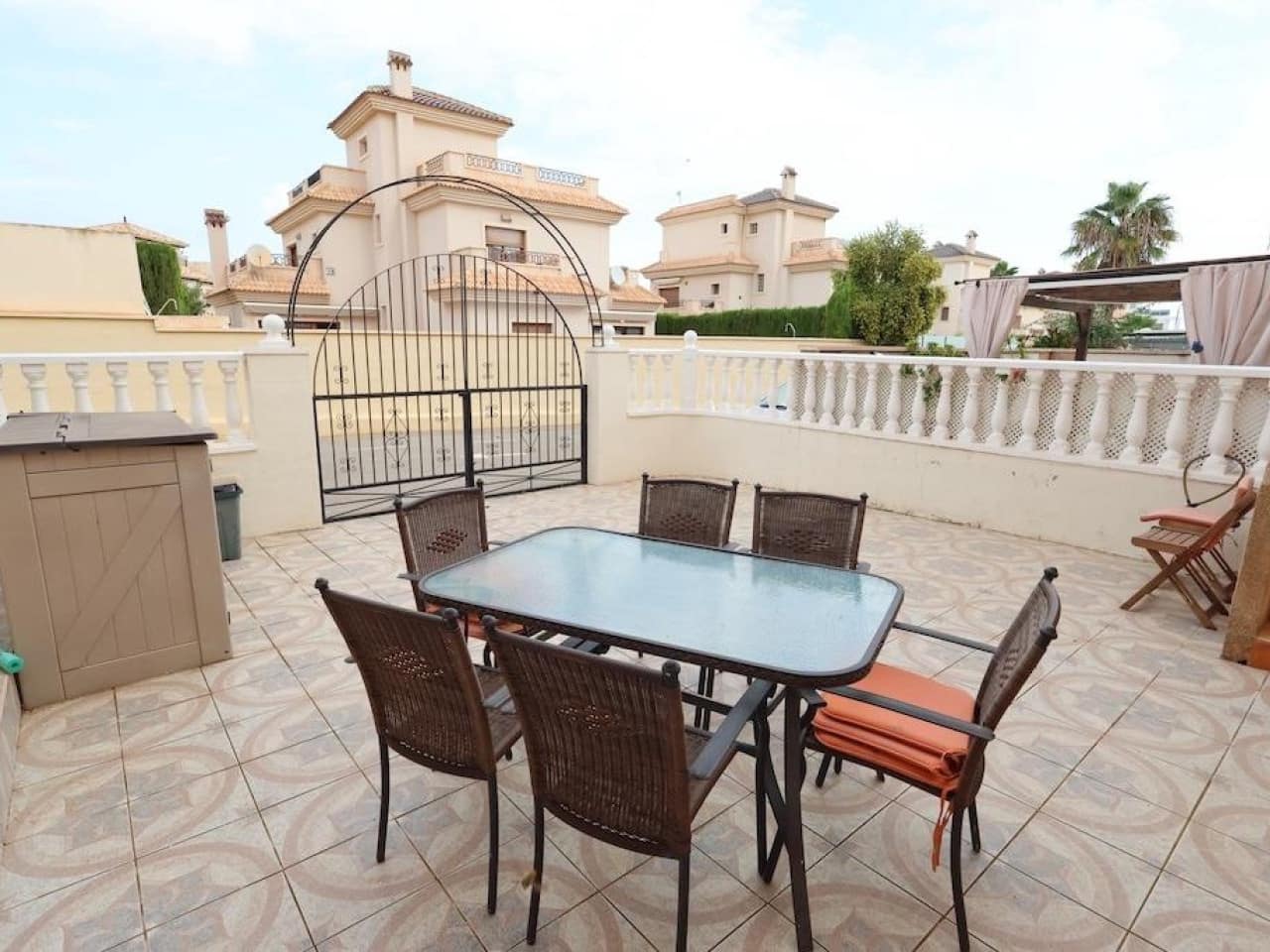 2 sovrum Villa till salu i La Zenia med pool garage - 165 000 € (Ref: 10136410)
