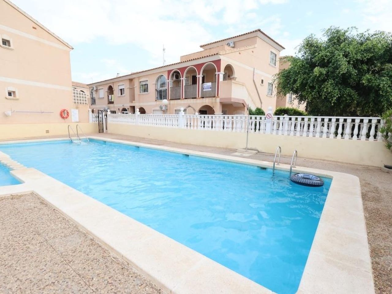 2 sovrum Villa till salu i La Zenia med pool garage - 165 000 € (Ref: 10136410)