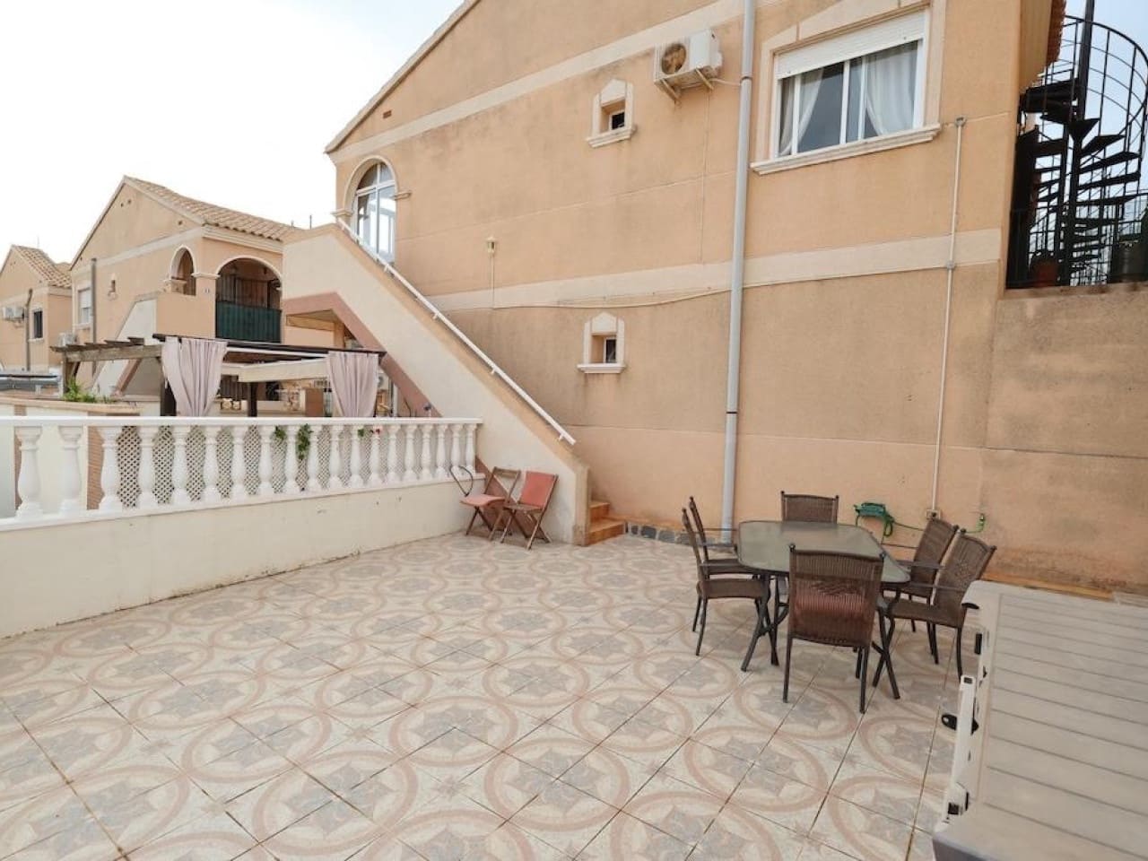 2 sovrum Villa till salu i La Zenia med pool garage - 165 000 € (Ref: 10136410)