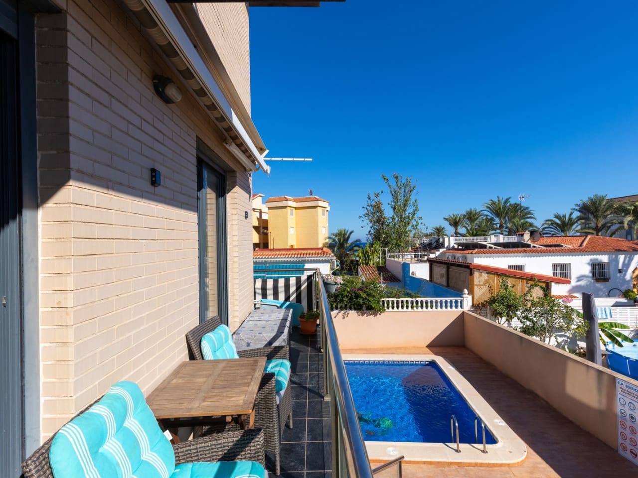 1 slaapkamer Appartement te koop in Punta Prima met zwembad garage - € 145.000 (Ref: 10140312)