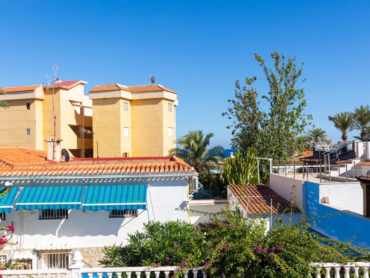 1 slaapkamer Appartement te koop in Punta Prima met zwembad garage - € 145.000 (Ref: 10140312)