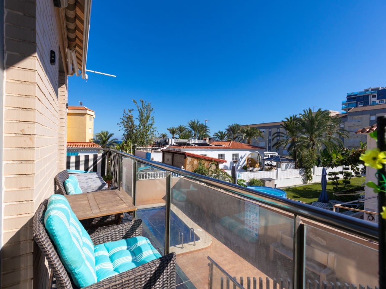 1 slaapkamer Appartement te koop in Punta Prima met zwembad garage - € 145.000 (Ref: 10140312)
