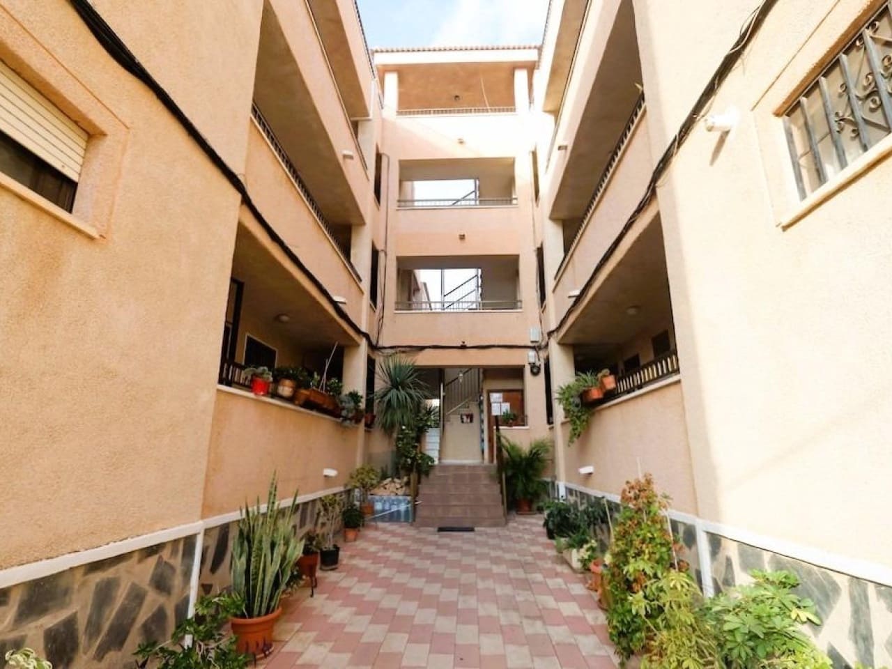 2 Zimmer Villa zu verkaufen in Torrevieja - 208.000 € (Ref: 10140313)