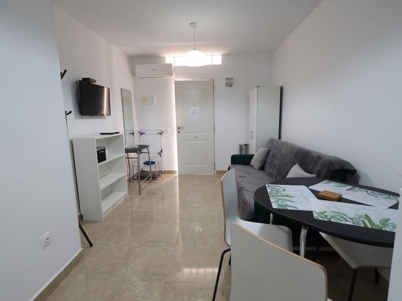 2 Zimmer Villa zu verkaufen in Torrevieja - 208.000 € (Ref: 10140313)