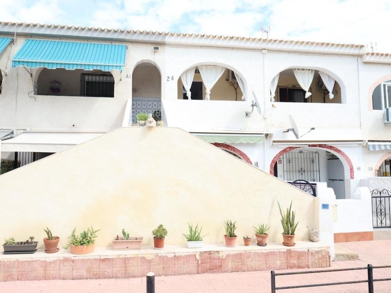 2 Zimmer Villa zu verkaufen in Torrevieja - 208.000 € (Ref: 10140313)