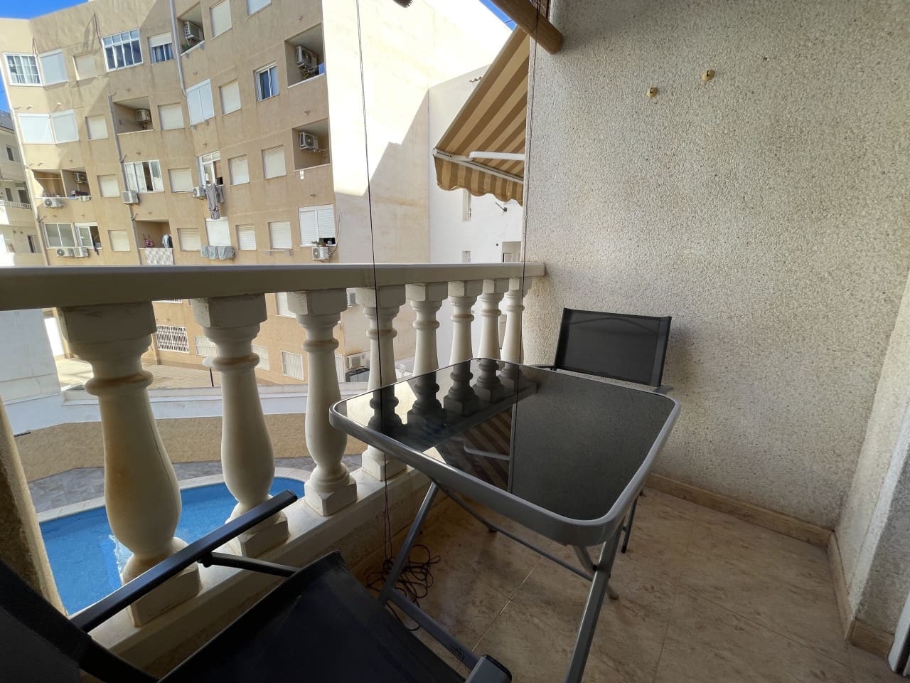 1 slaapkamer Appartement te koop in Torrevieja met zwembad garage - € 134.900 (Ref: 10147449)