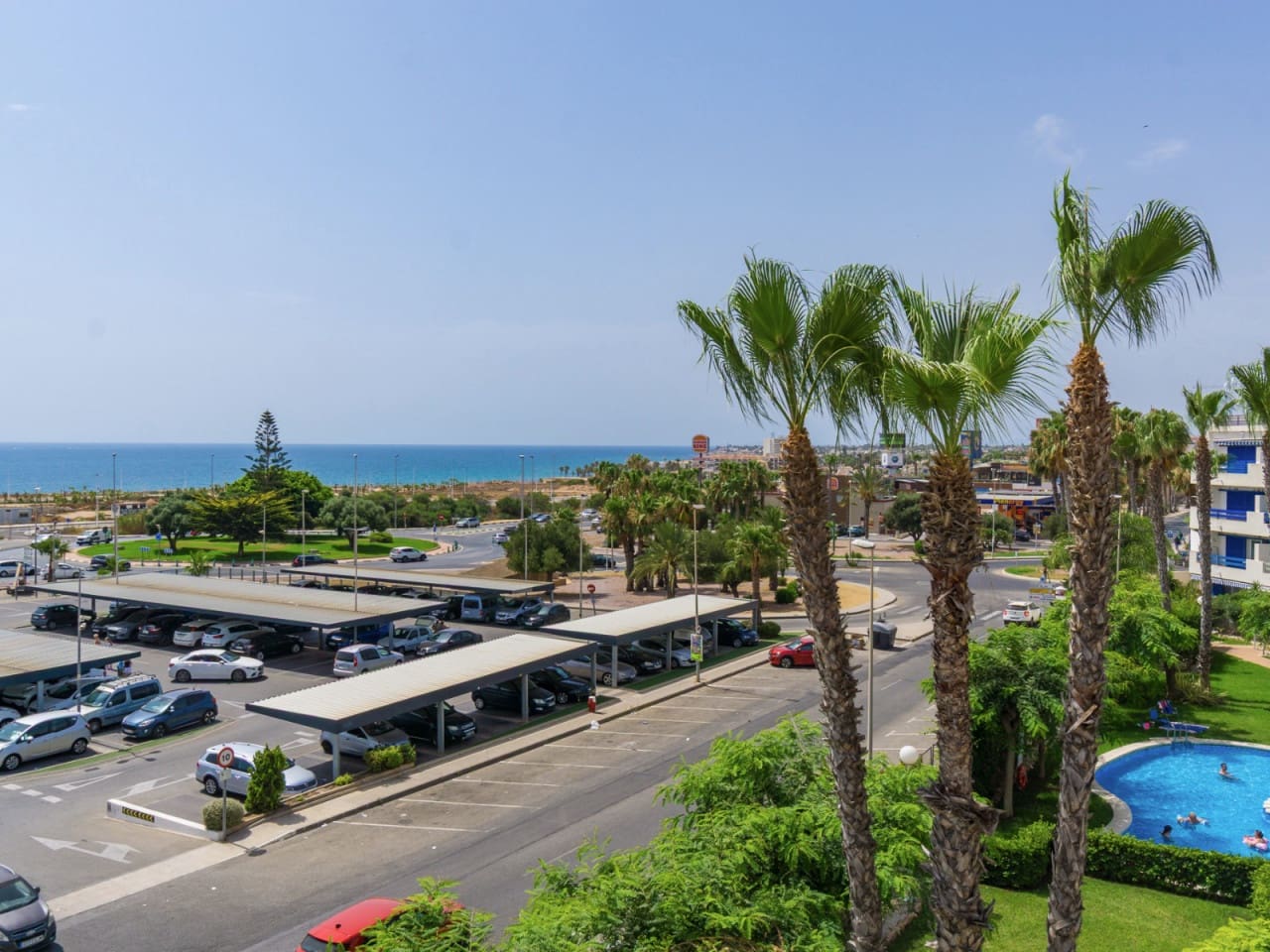 Apartamento de 2 habitaciones en Playa Flamenca en venta con piscina garaje - 239.000 € (Ref: 10147934)