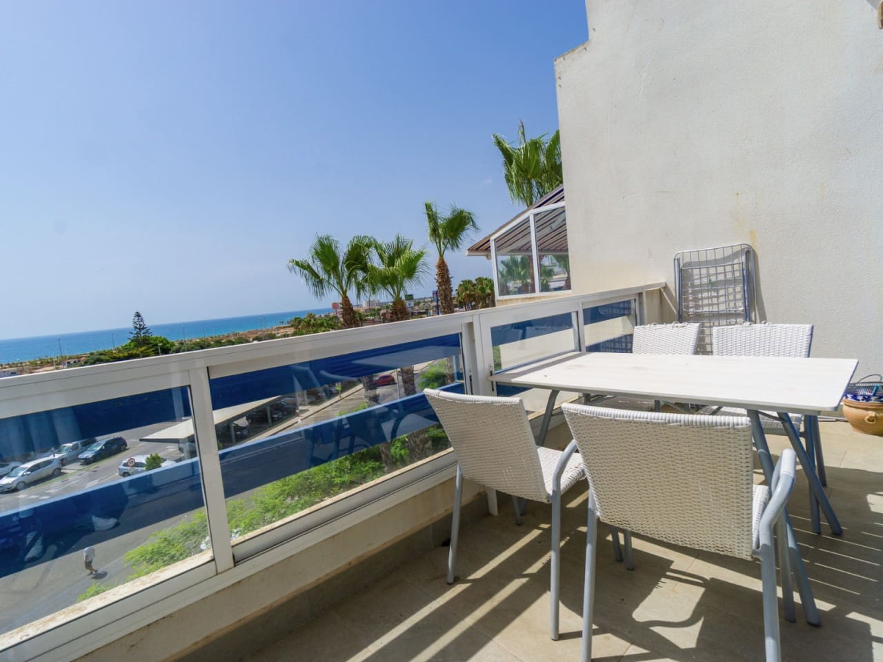 Apartamento de 2 habitaciones en Playa Flamenca en venta con piscina garaje - 239.000 € (Ref: 10147934)