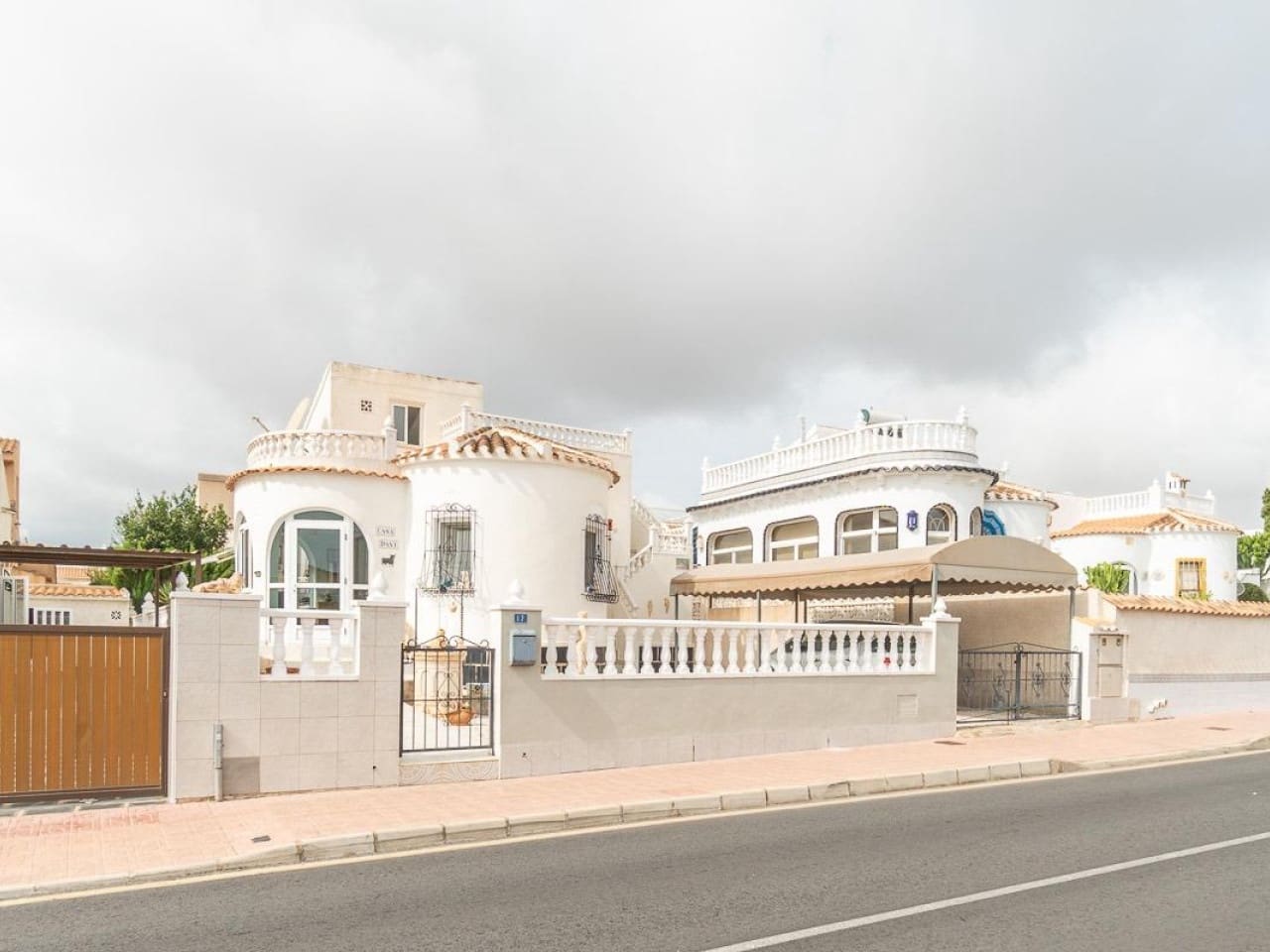 2 soveværelse Villa til salg i La Florida med garage - € 220.000 (Ref: 10147936)
