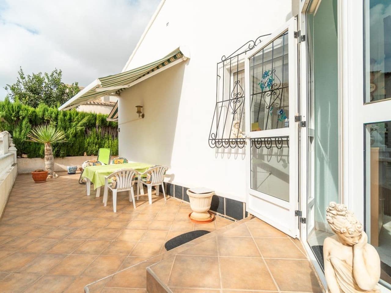 2 soveværelse Villa til salg i La Florida med garage - € 220.000 (Ref: 10147936)