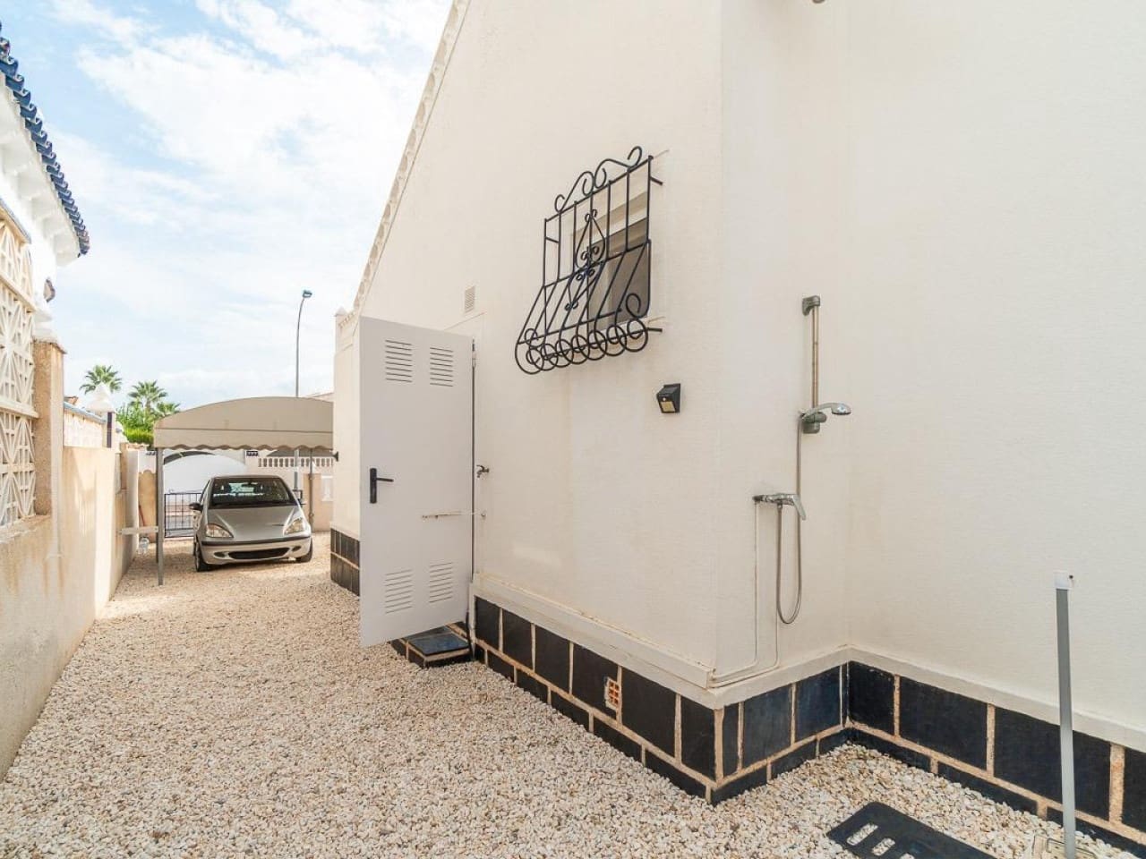 2 soveværelse Villa til salg i La Florida med garage - € 220.000 (Ref: 10147936)